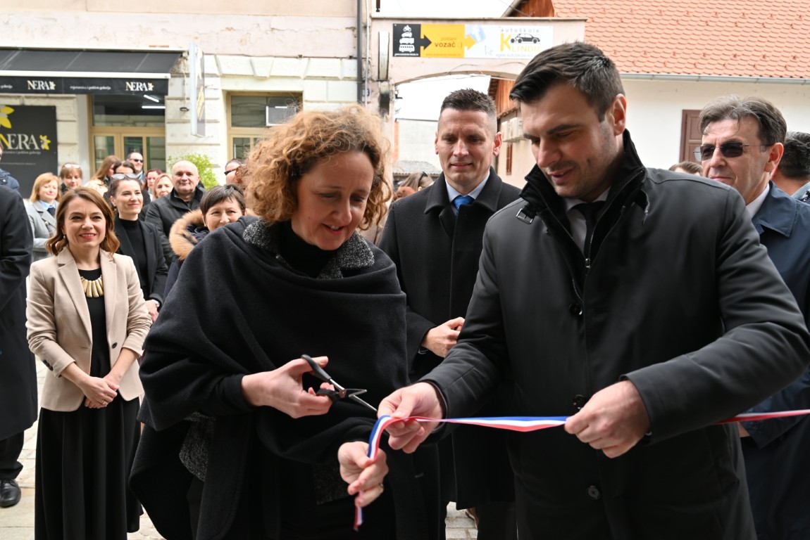 Slika /slike/Ministar/DSC_1315 (Medium).JPG